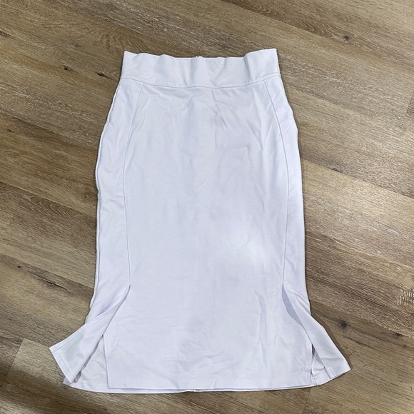 Chic White Midi Skirt for Women - Picture 1 of 3